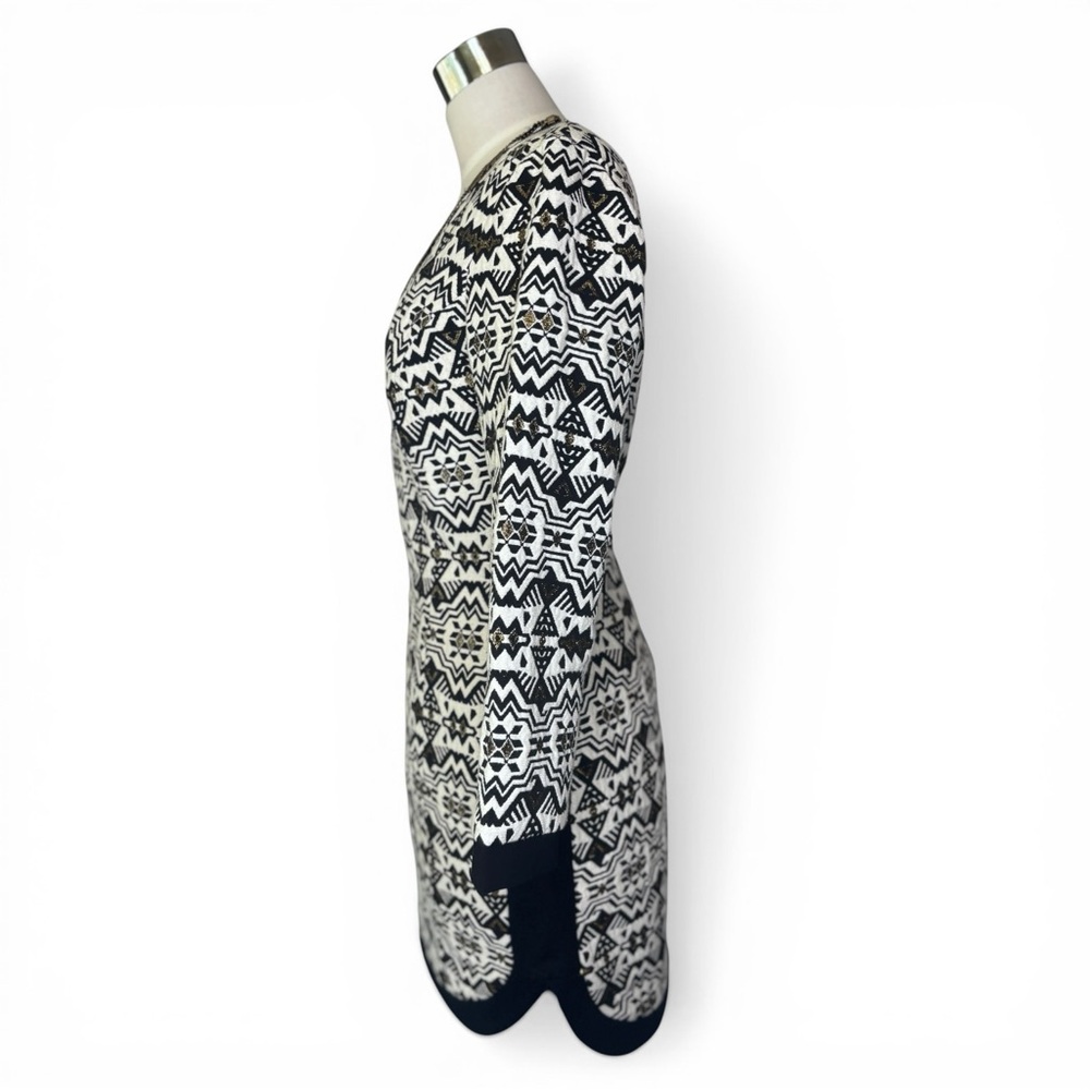 Twelfth‎ Street Black, White and Metallic Geometric Tunic Dress - Picture 4 of 9